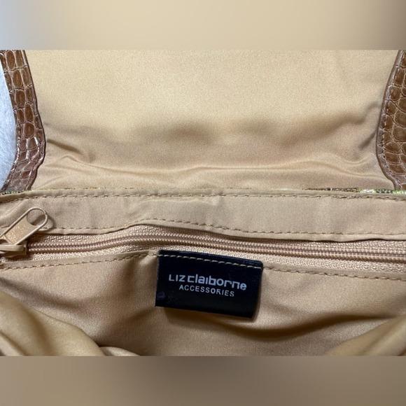 Liz Claiborne Women’s Tan Croc Embossed Floral Y2K Handbag Shoulder Bag - Picture 3 of 7